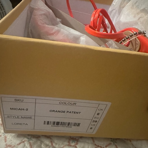 Simmi heels size 8US size 6UK - Picture 4 of 4